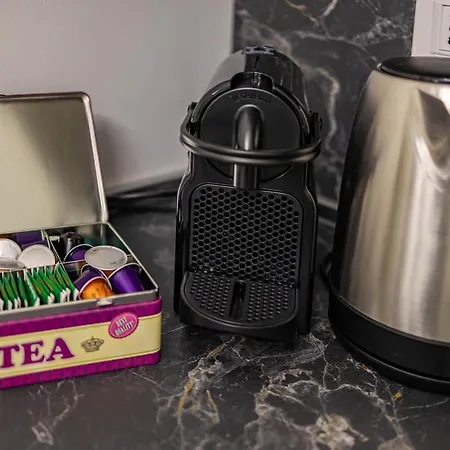 Elilux - Zona Policlinico, Garage E Posto Auto * Bari