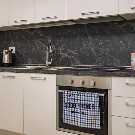 Elilux - Zona Policlinico, Garage E Posto Auto Apartamento Bari