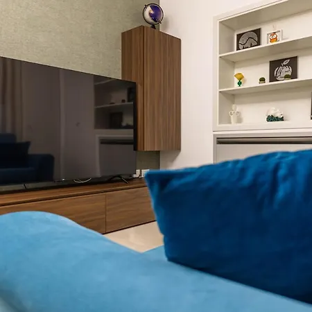 Elilux - Zona Policlinico, Garage E Posto Auto * Барі