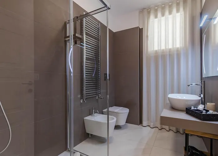 Appartement Elilux - Zona Policlinico, Garage E Posto Auto *