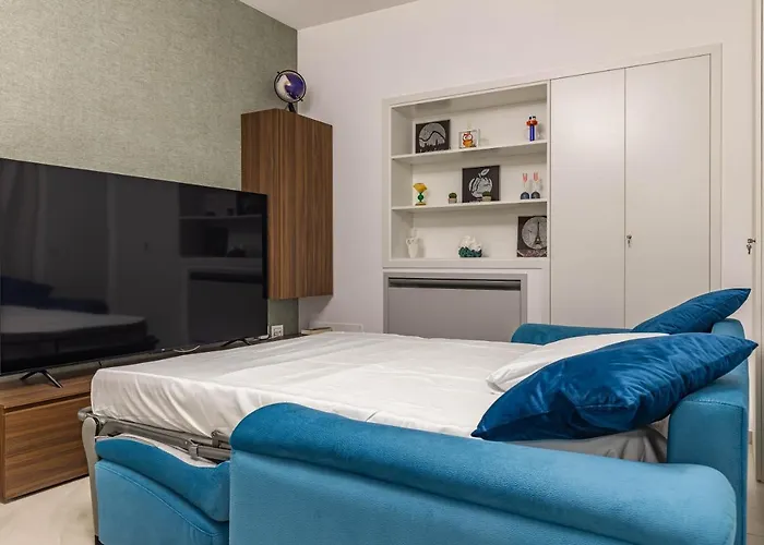 Elilux - Zona Policlinico, Garage E Posto Auto Bari