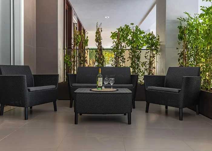 Elilux - Zona Policlinico, Garage E Posto Auto Appartement *