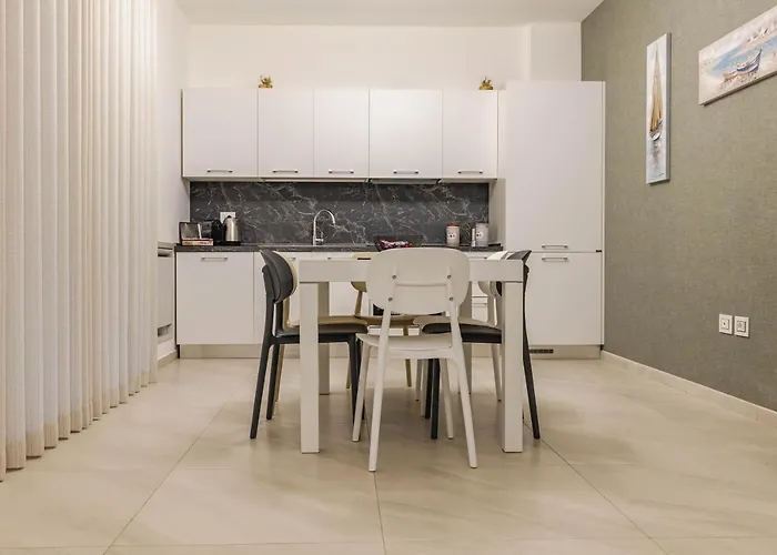 Appartement Elilux - Zona Policlinico, Garage E Posto Auto