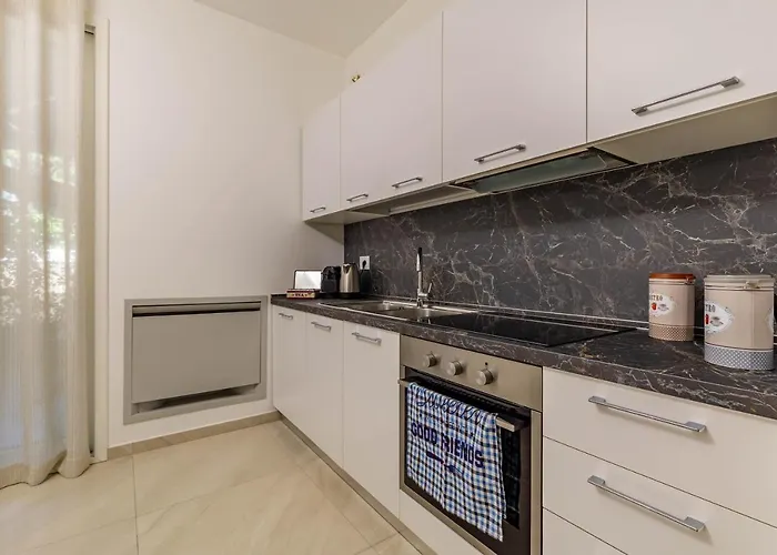 Appartement Elilux - Zona Policlinico, Garage E Posto Auto *