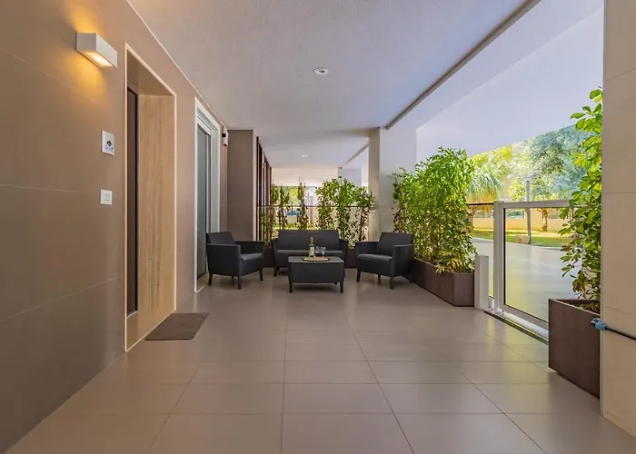 Elilux - Zona Policlinico, Garage E Posto Auto Appartement